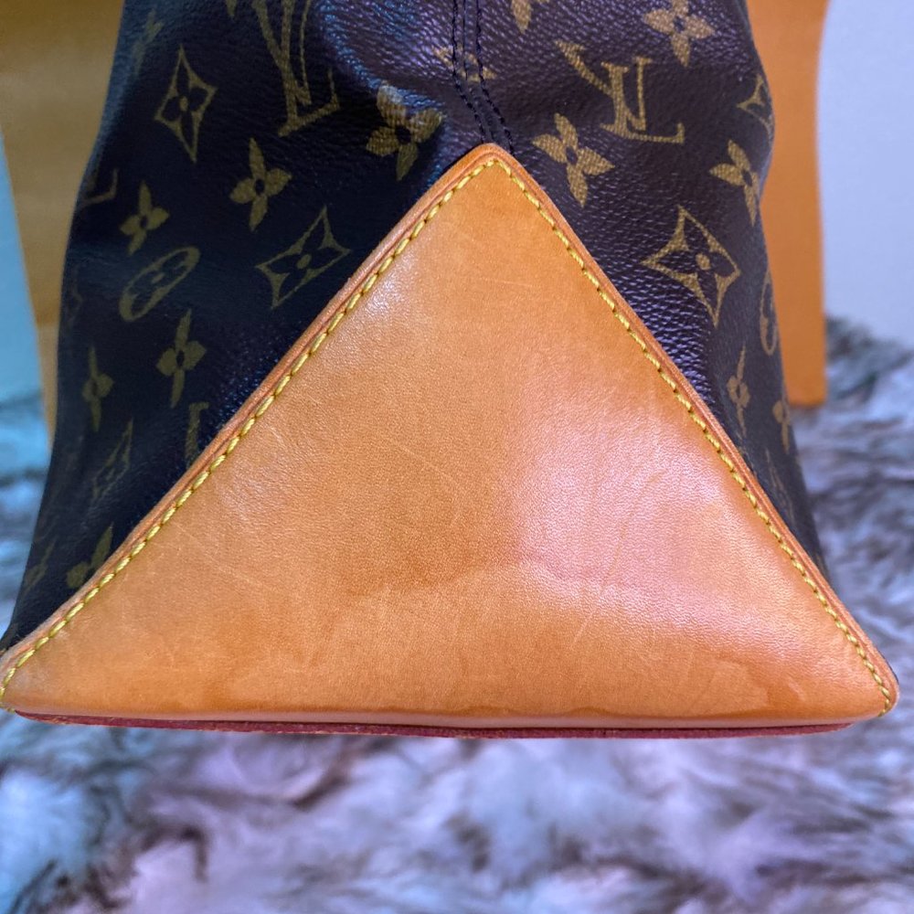 LOUIS VUITTON MONOGRAM CABAS MEZZO - Picture 5 of 15